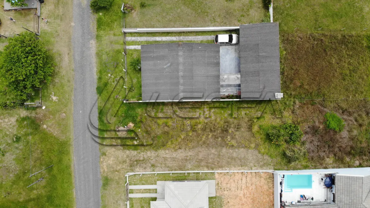 LOTE 003 - Um Terreno Urbano, Lote 14 Quadra 08, no Balneário Perola, em Arroio do Sal RS