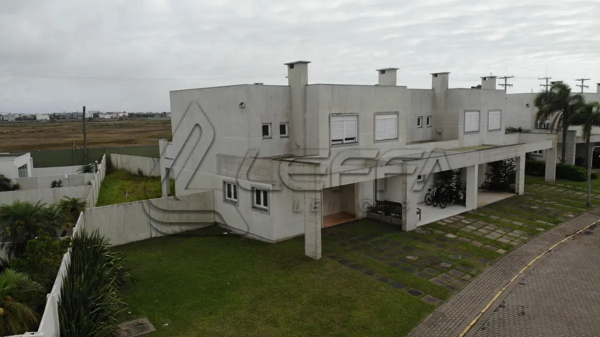 LOTE 001 - UMA CASA DE Nº 08 (OITO) DA QUADRA Nº 06 (SEIS) DO CONDOMÍNIO HORIZONTAL DE RESIDÊNCIAS “ATLANTIS” (PATEO MARBELLA) NO MUNICÍPIO DE XANGRI-LÁ/RS