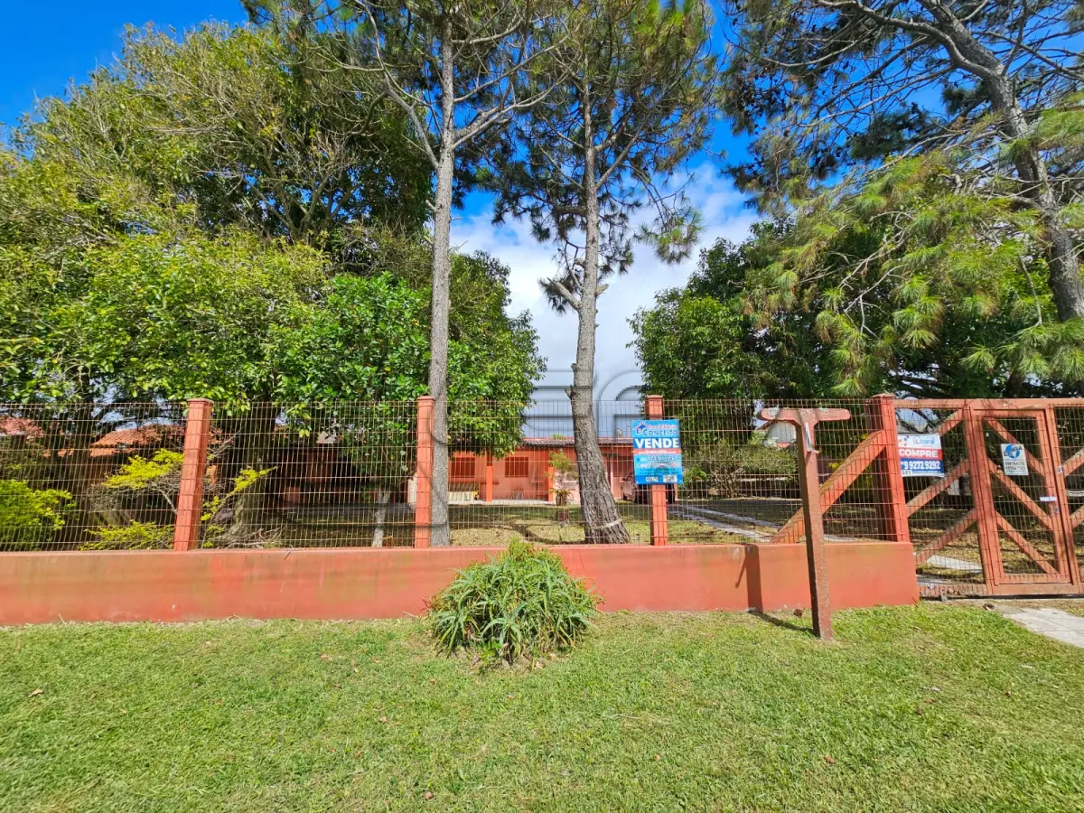 LOTE 002 - Um Imóvel na Rua Eurico Gaspar, em Imbé RS