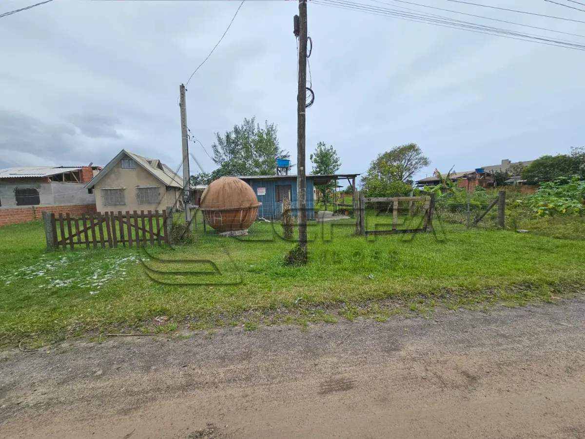 LOTE 001 - Terreno Urbano, Lote 07 Quadra 38, na Praia Azul, em Arroio do Sal RS