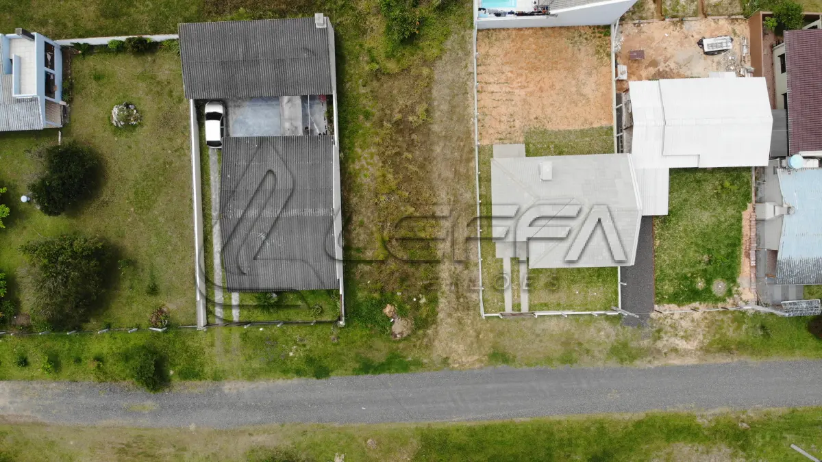 LOTE 003 - Um Terreno Urbano, Lote 14 Quadra 08, no Balneário Perola, em Arroio do Sal RS