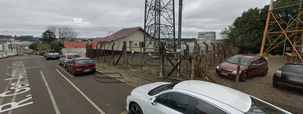 LOTE 001 - Terreno urbano, sem benfeitorias, com a área de 136,95 m2 em frante a rua  Gen. Antonio Sampaio em Caçador SC