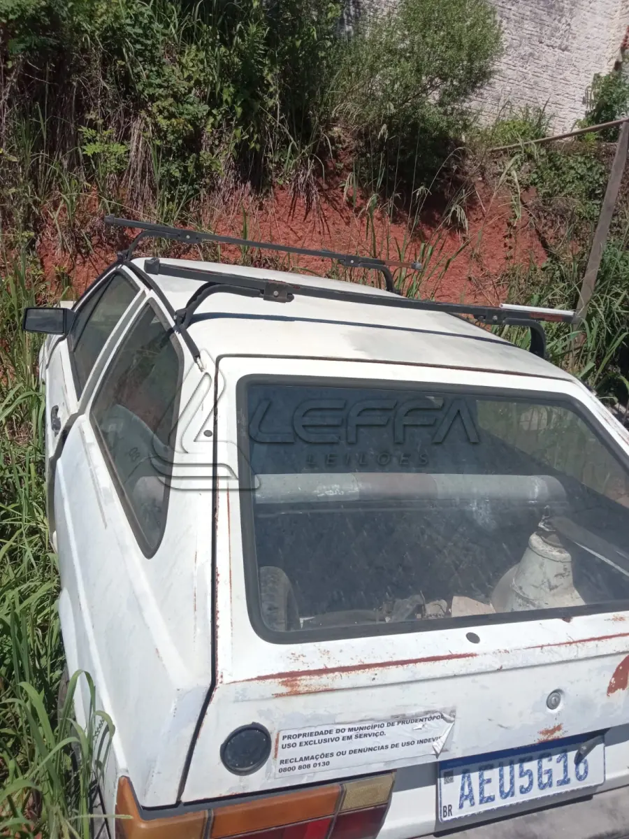 LOTE 012 - UM VEÍCULO VOLKSWAGEN GOL ANO E MODELO 1994, PLACAS AEU-5G16 