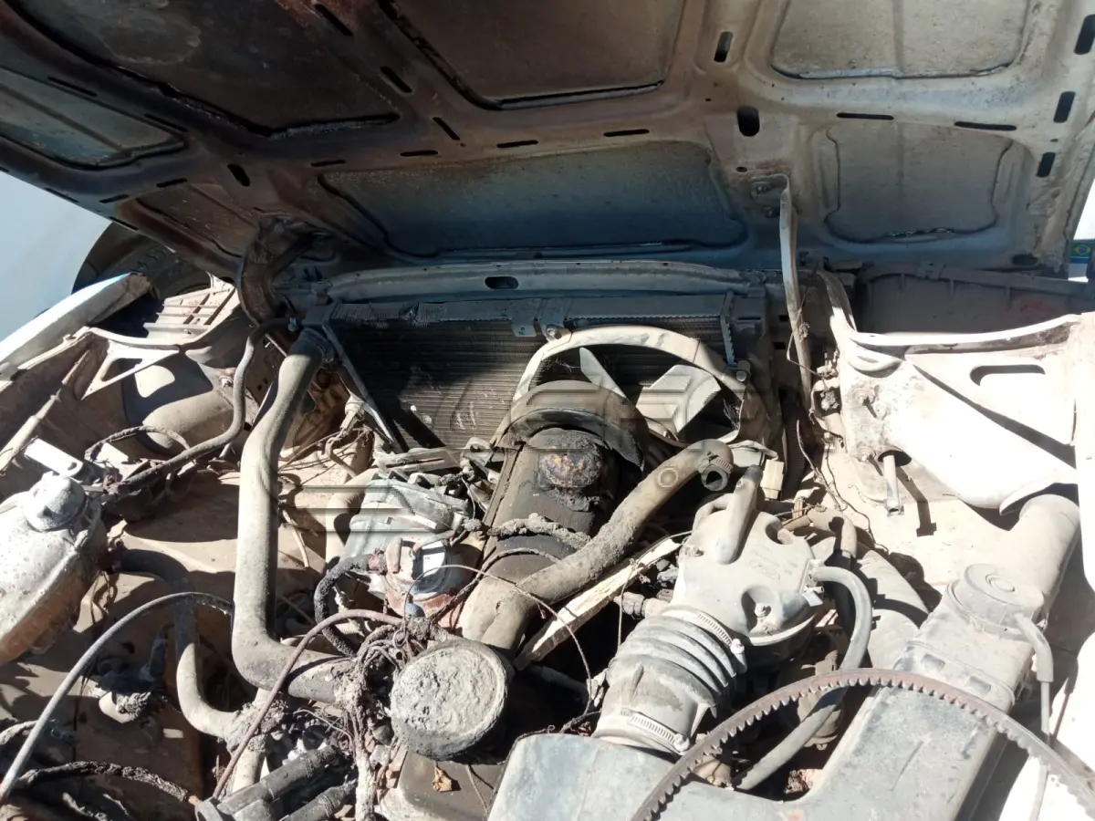 LOTE 010 - UM VEÍCULO FORD PAMPA, ANO E MODELO 1994, PLACAS AEU1H63 