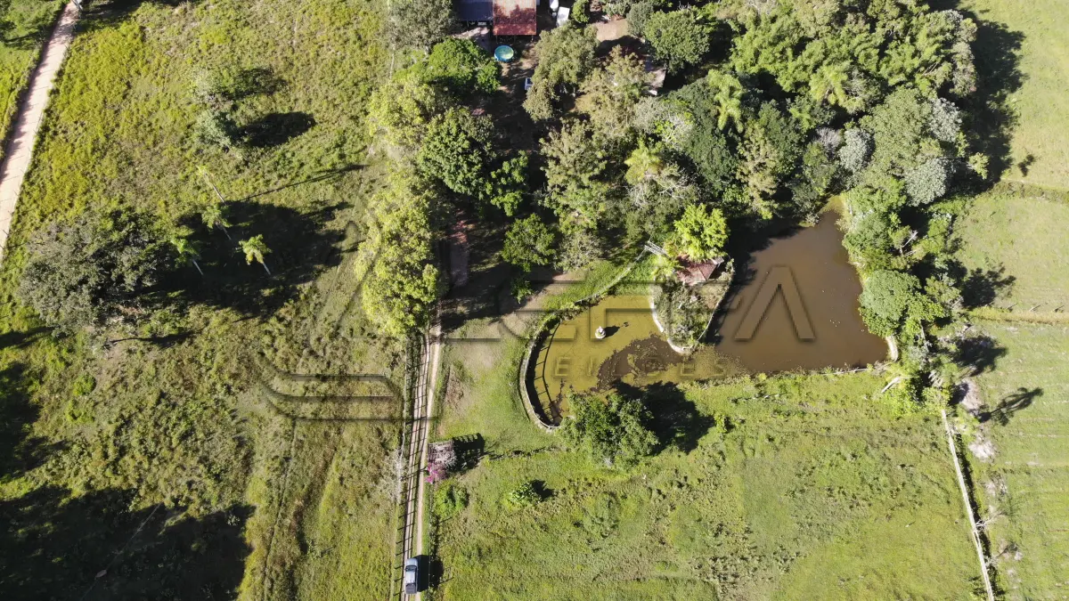 LOTE 004 - A FRAÇÃO IDEAL EQUIVALENTE A TRÊS MIL QUINHENTOS E TRINTA E UM METROS E VINTE E CINCO CENTIMETROS QUADRADOS (3.531,25M²), QUE FAZ PARTE DE UM TODO MAIOR, SITUADO NO LUGAR DENOMINADO “SECÇÃO SALINA”, TORRES/RS