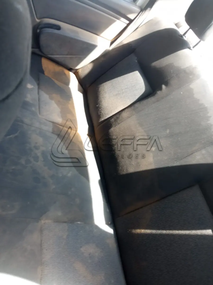 LOTE 011 - UM VEÍCULO RENAULT LOGAN, ANO E MODELO 2008, PLACAS AQE-6J37 