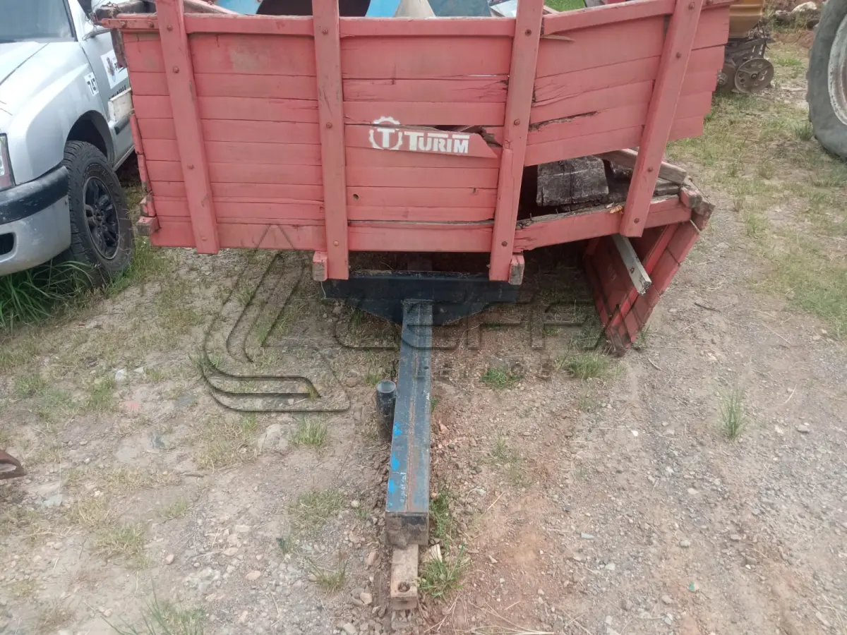 LOTE 026 - CARRETA AGRÍCOLA