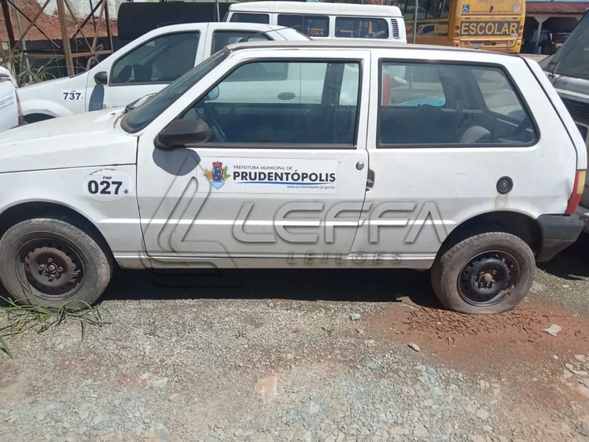 LOTE 014 - UM VEÍCULO FIAT UNO MILE FIRE ANO 2007 MODELO 2008, PLACAS APC-4309 