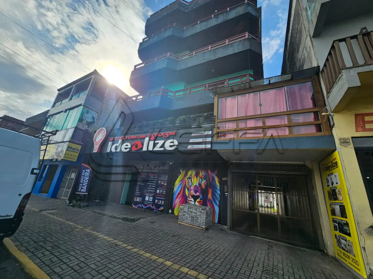 LOTE 001 - DIREITOS POSSESSÓRIOS DE UM APARTAMENTO DE NÚMERO 201, EDIFÍCIO FRANCINE, localizado na Avenida Barão do Rio Branco, 1025, bairro Centro, na cidade de Torres/RS