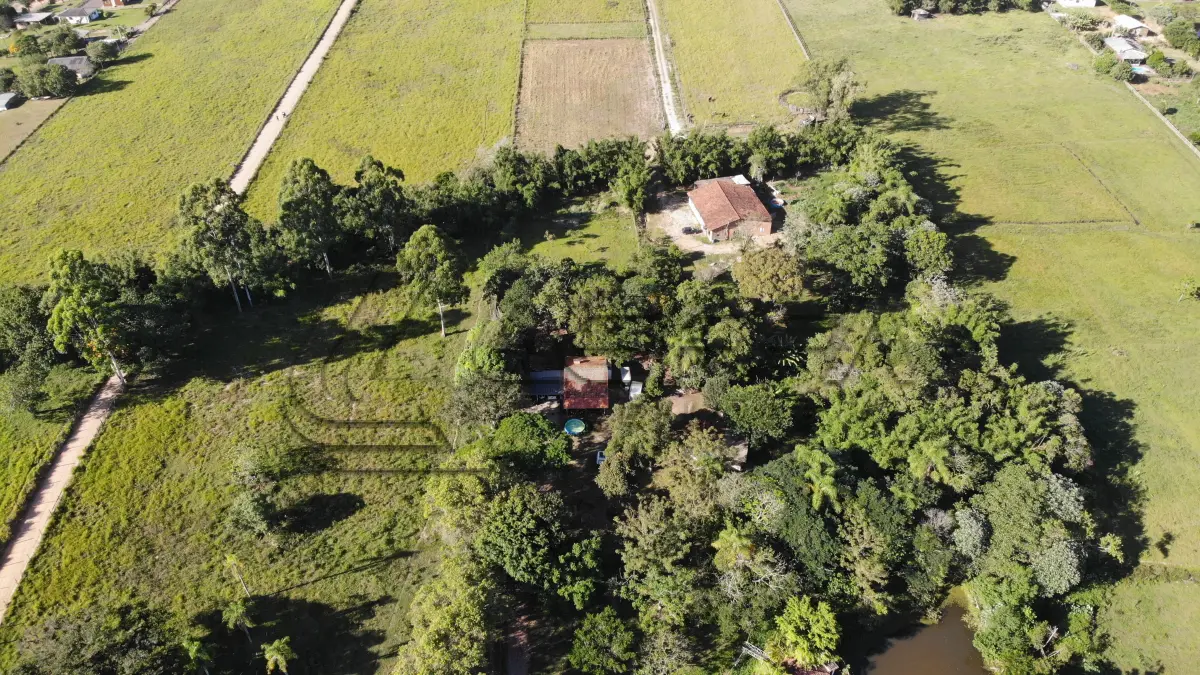 LOTE 006 - A FRAÇÃO IDEAL EQUIVALENTE A TRÊS MIL E QUINHENTOS E TRINTA E UM METROS E VINTE E CINCO CENTIMETROS QUADRADOS (3.531,25M²), QUE FAZ PARTE DE UM TODO MAIOR, SITUADO NO LUGAR DENOMINADO “PRIMEIRA SECÇÃO SALINA”, TORRES/RS