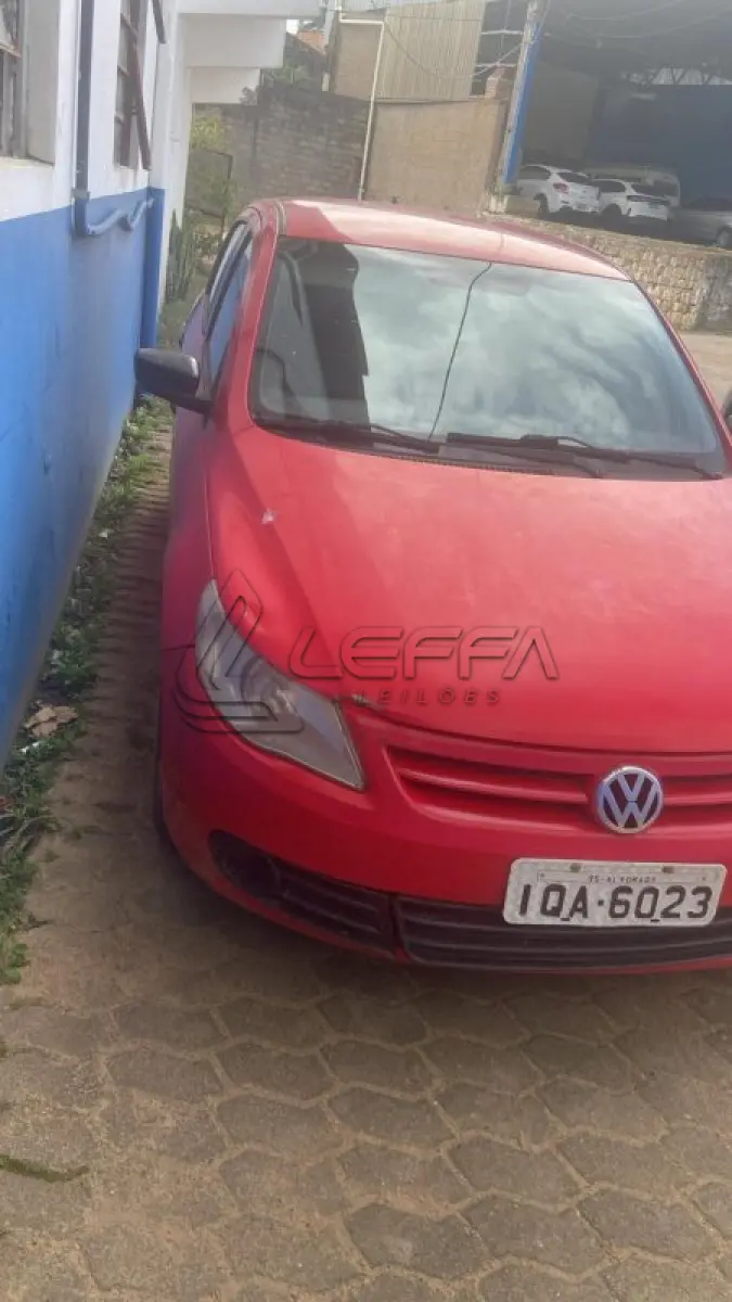 LOTE 002 - UM VEÍCULO VW/GOL 1.0, COR VERMELHA, PLACAS IQA6023, ANO/MODELO 2009/2010, RENAVAM 00158435249