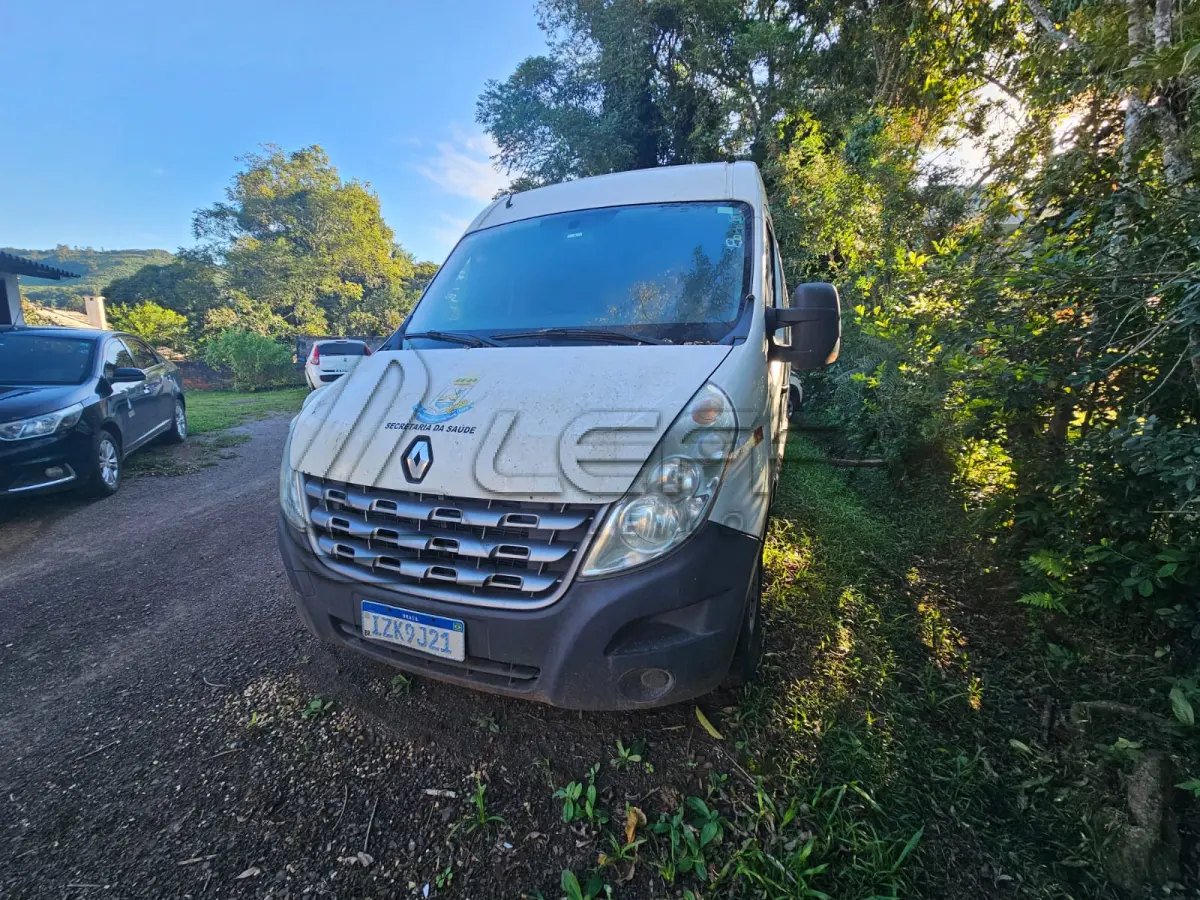 LOTE 001 - RENAULT/MASTER CLASSYVAN Ano/modelo: 2019/2020