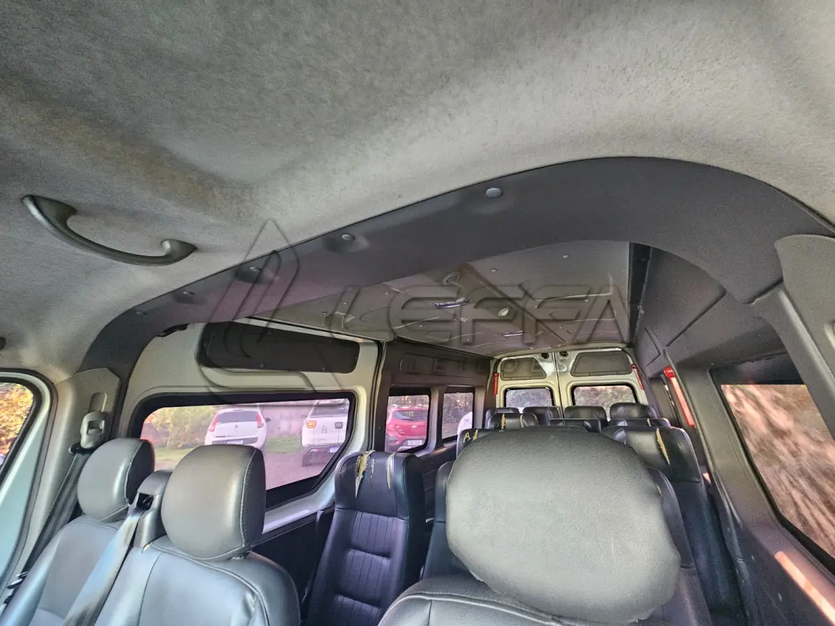 LOTE 001 - RENAULT/MASTER CLASSYVAN Ano/modelo: 2019/2020