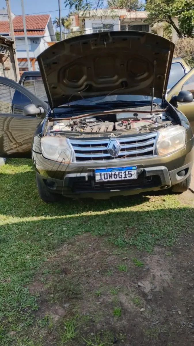 LOTE 001 - VEÍCULO RENAULT/DUSTER 1.6 E 4X2, PLACAS IUW-6G15, ANO 2013, MODELO 2014, COR VERDE, ÁLCOOL/GASOLINA, RENAVAM 586889973, CHASSI 93YHSR7P5EJ921727
