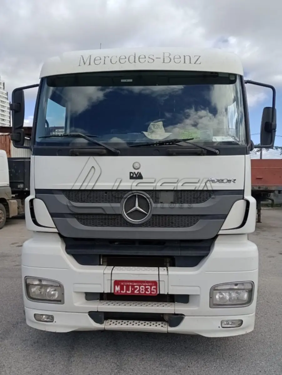 LOTE 003 - caminhão trator M.BENZ/AXOR 2036 S