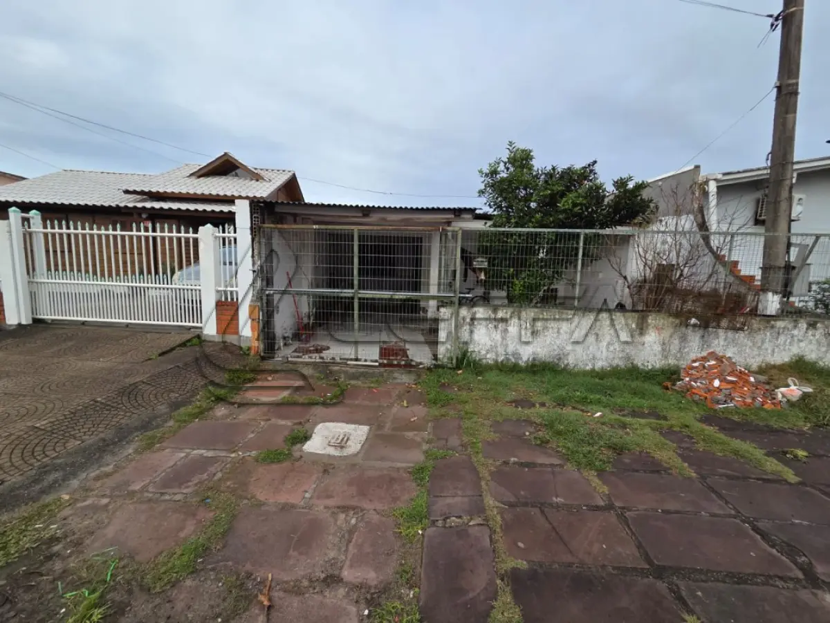 LOTE 001 - Terreno Urbano com benfeitorias, NA RUA VISCONDE DE PELOTAS, 210 em Torre RS