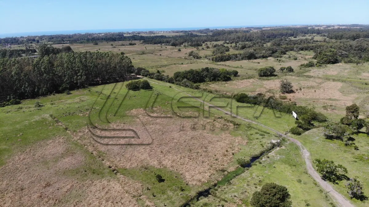 LOTE 001 - 52,27 HECTARES COM ACESSO PELA RODOVIA RS-389 (ESTRADA DO MAR), E TESTADA COM A LAGOA DA ITAPEVA, RONDINHA, ARROIO DO SAL/RS