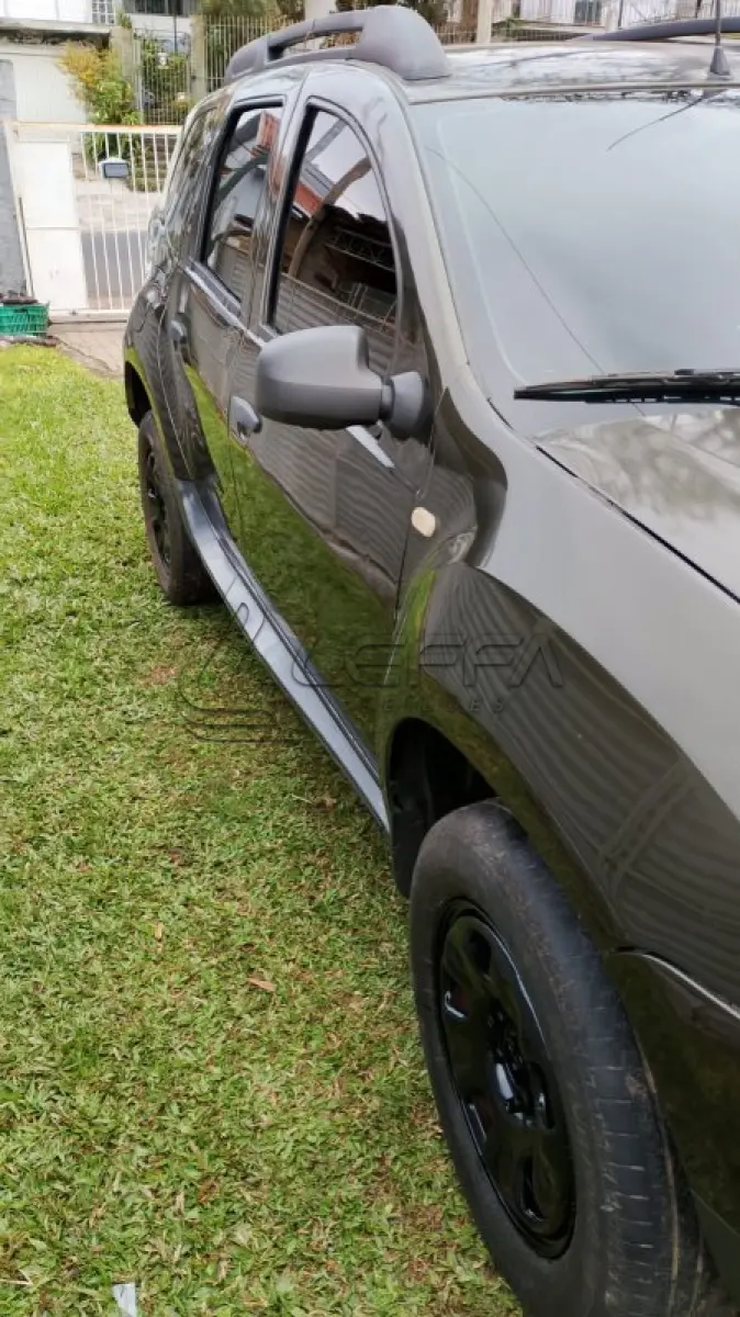 LOTE 001 - VEÍCULO RENAULT/DUSTER 1.6 E 4X2, PLACAS IUW-6G15, ANO 2013, MODELO 2014, COR VERDE, ÁLCOOL/GASOLINA, RENAVAM 586889973, CHASSI 93YHSR7P5EJ921727