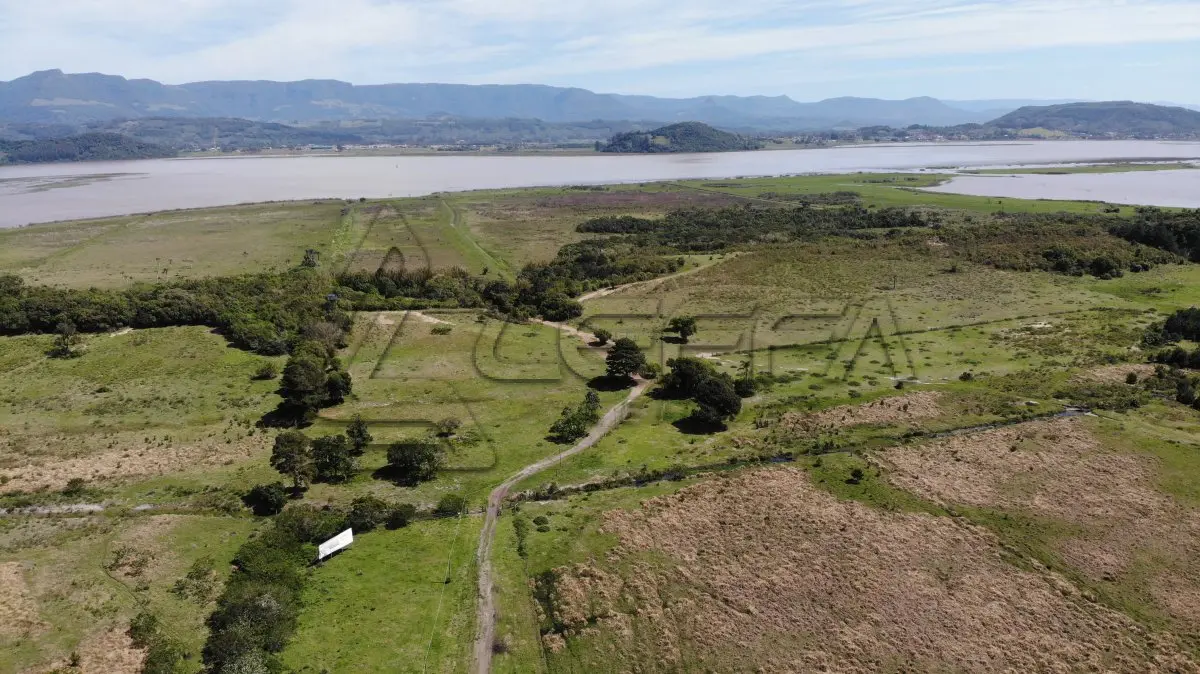 LOTE 001 - 52,27 HECTARES COM ACESSO PELA RODOVIA RS-389 (ESTRADA DO MAR), E TESTADA COM A LAGOA DA ITAPEVA, RONDINHA, ARROIO DO SAL/RS