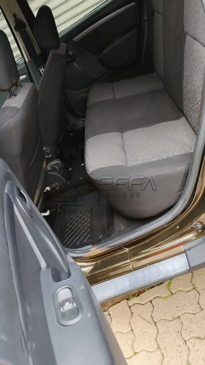 LOTE 001 - VEÍCULO RENAULT/DUSTER 1.6 E 4X2, PLACAS IUW-6G15, ANO 2013, MODELO 2014, COR VERDE, ÁLCOOL/GASOLINA, RENAVAM 586889973, CHASSI 93YHSR7P5EJ921727