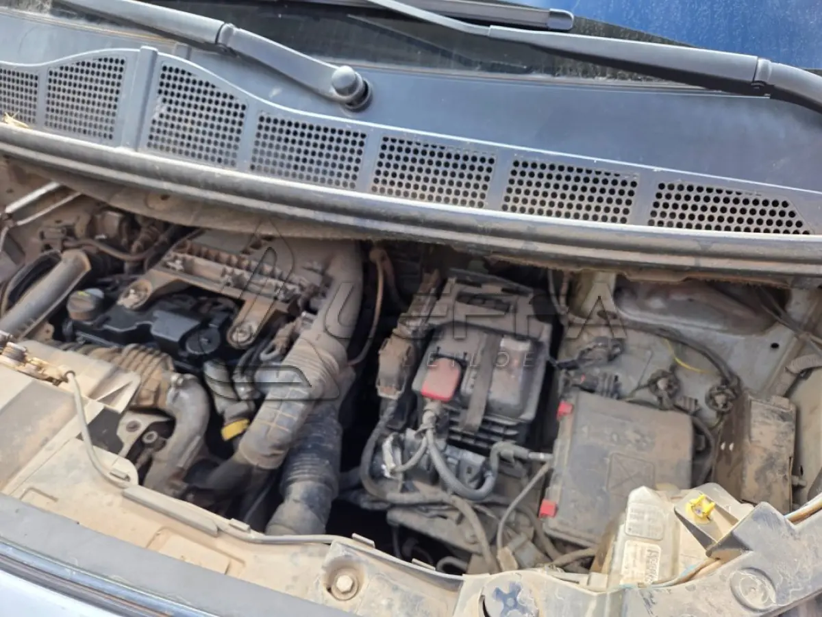 LOTE 001 - UM VEÍCULO PEUGEOT EXPERT EUROLAF ANO E MODELO 2019, PLACAS IZV-5H71