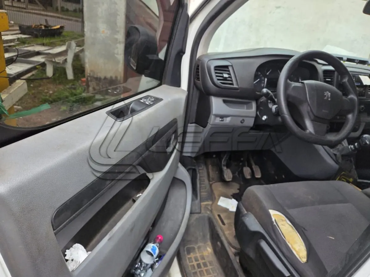 LOTE 007 - UM VEÍCULO PEUGEOT EXPERT EUROLAF ANO E MODELO
2019, PLACAS DYI-2B10
