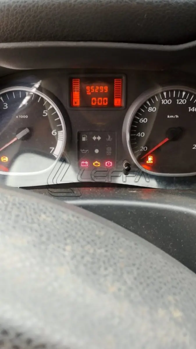 LOTE 001 - VEÍCULO RENAULT/DUSTER 1.6 E 4X2, PLACAS IUW-6G15, ANO 2013, MODELO 2014, COR VERDE, ÁLCOOL/GASOLINA, RENAVAM 586889973, CHASSI 93YHSR7P5EJ921727
