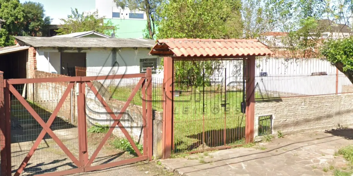 LOTE 001 - UM TERRENO URBANO DE APROXIMADAMENTE 500m², COM BENFEITORIAS, SITUADO NO BAIRRO VILA MATHIAS VELHO, CANOAS/RS