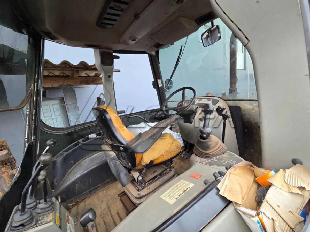 LOTE 012 - RETROESCAVADEIRA CASE 580N, ANO E MODELO 2018