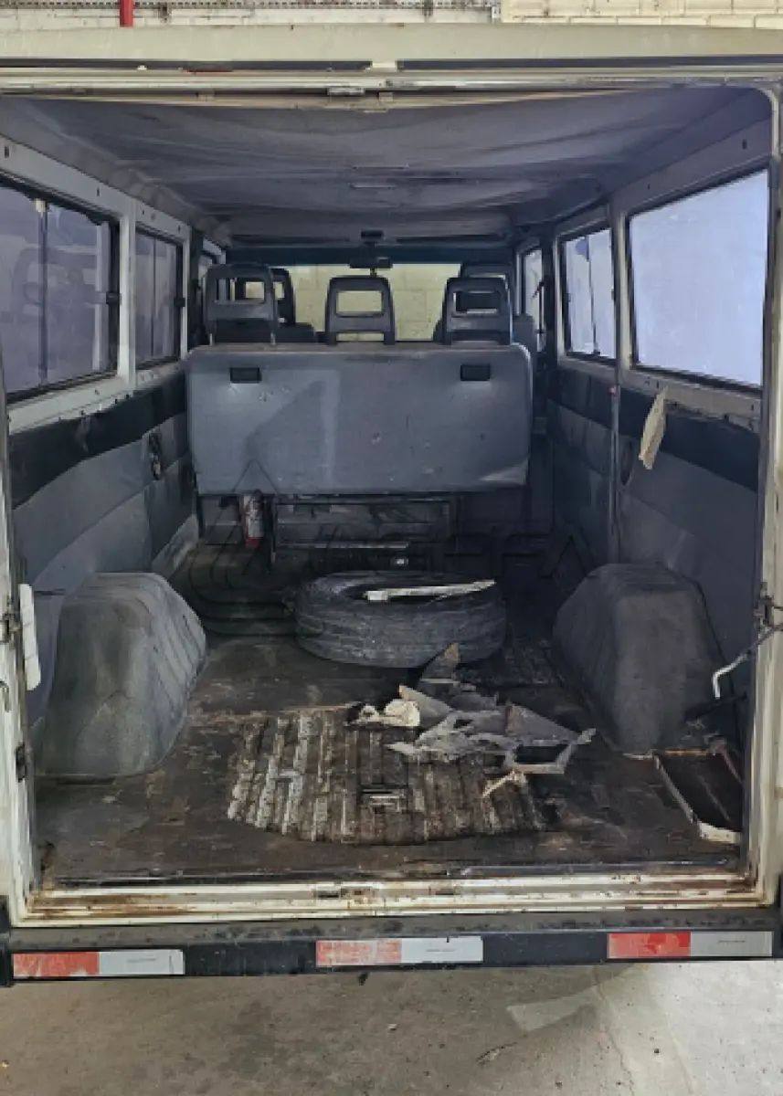 LOTE 001 - IMP/M.BENZ MB 180D, COR BRANCA, PLACAS LXA8H24, ANO/MODELO 1995/1995, RENAVAM 634115880