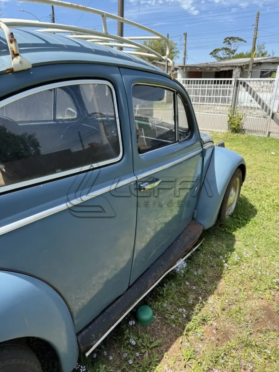 LOTE 001 - UM VEÍCULO VW/FUSCA 1300, COR AZUL, PLACAS IHX1A15, ANO/MODELO 1967/1967, RENAVAM  583866727