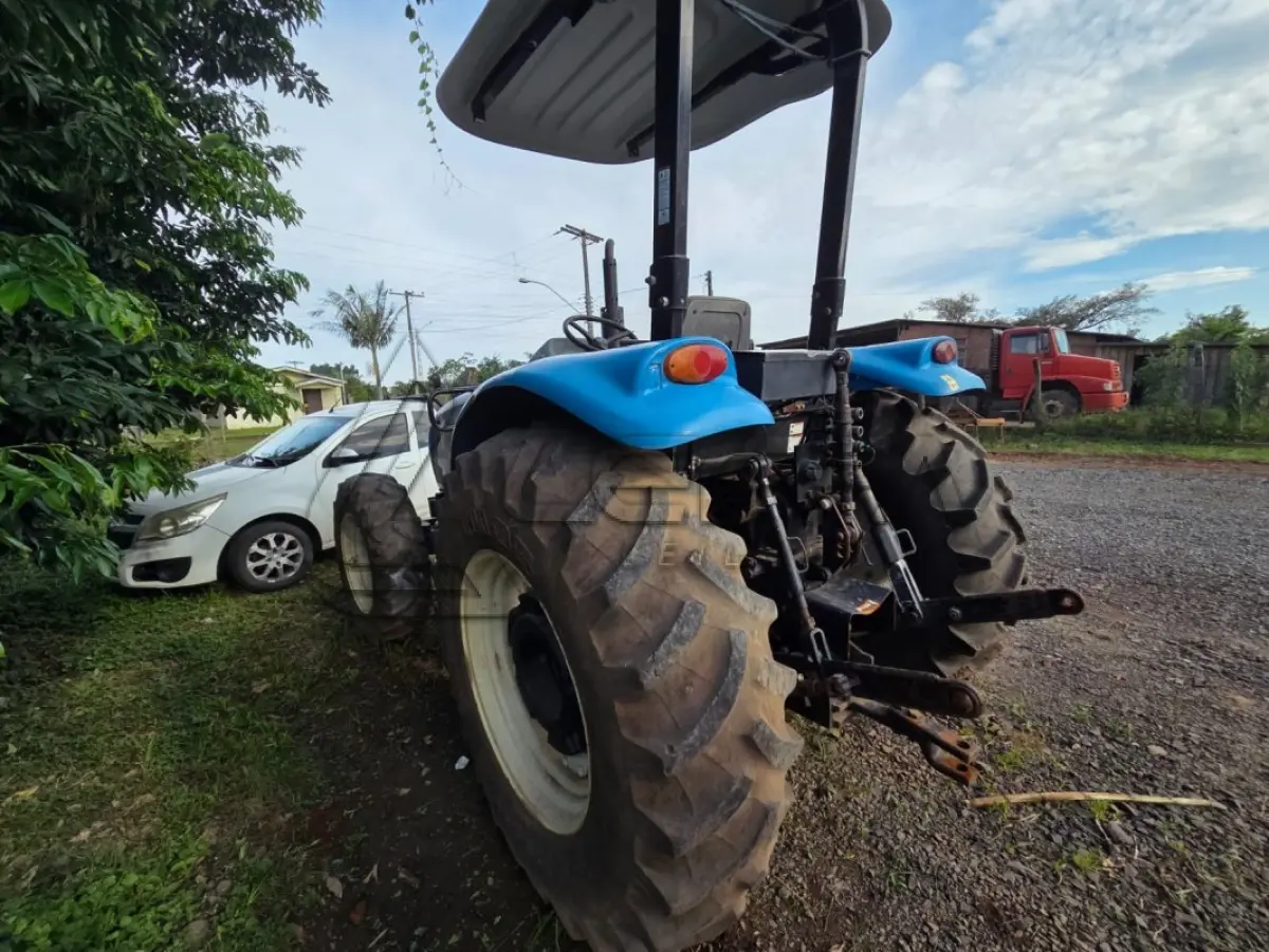 LOTE 005 - UM TRATOR LS U 80 ANO E MODELO 2020