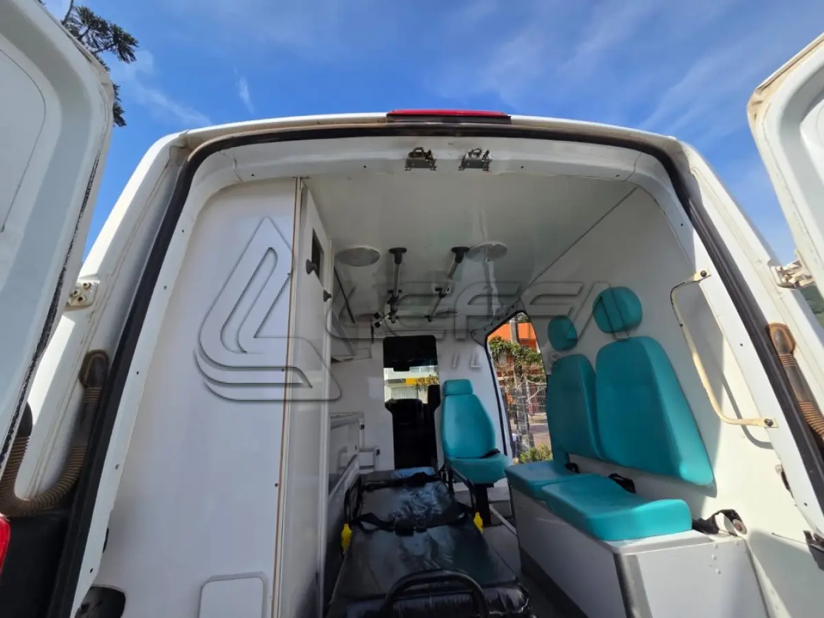 LOTE 007 - UMA AMBULÂNCIA MB SPRINT ANO 2018 E MODELO 2019, PLACAS IZF7A09