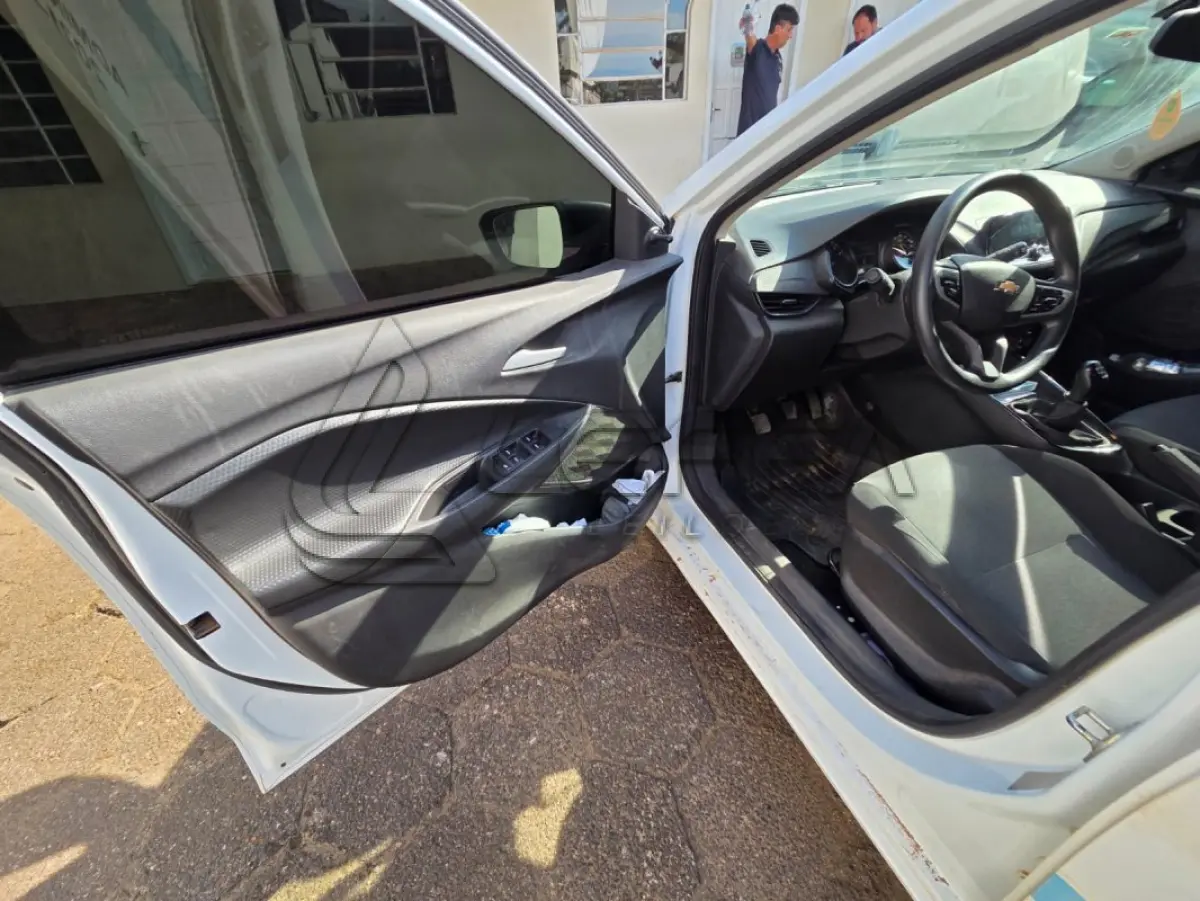 LOTE 002 - UM VEÍCULO GM ONIX 1.0 MT HB ANO 2022 E MODELO 2023, PLACAS JBK-4D54