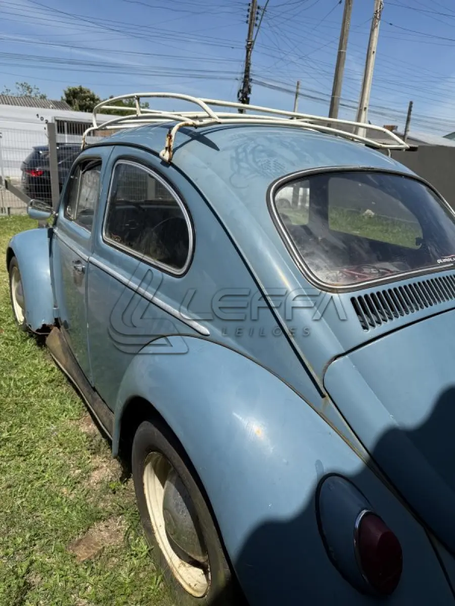LOTE 001 - UM VEÍCULO VW/FUSCA 1300, COR AZUL, PLACAS IHX1A15, ANO/MODELO 1967/1967, RENAVAM  583866727