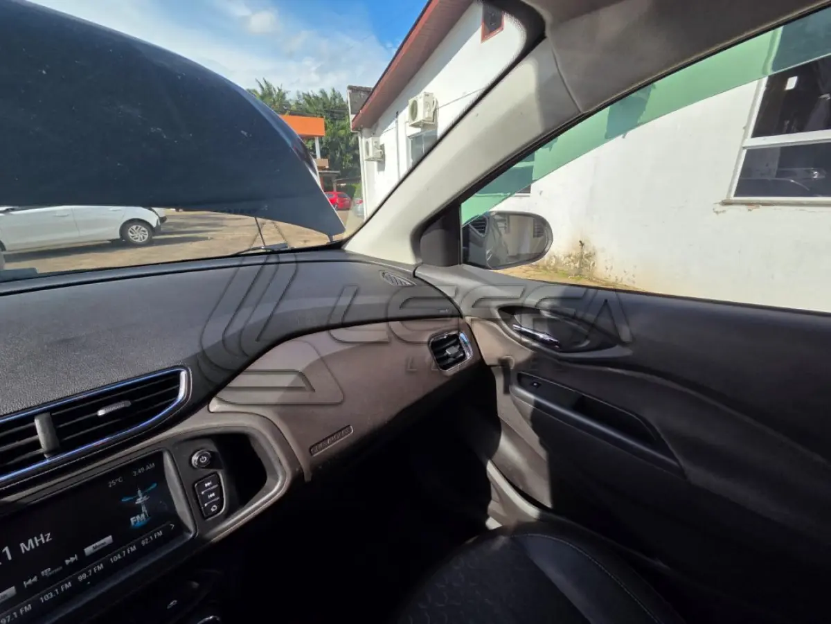LOTE 008 - UM VEÍCULO GM PRISMA 1.4 MT LTZ ANO E MODELO 2017, PLACAS IXU2C55