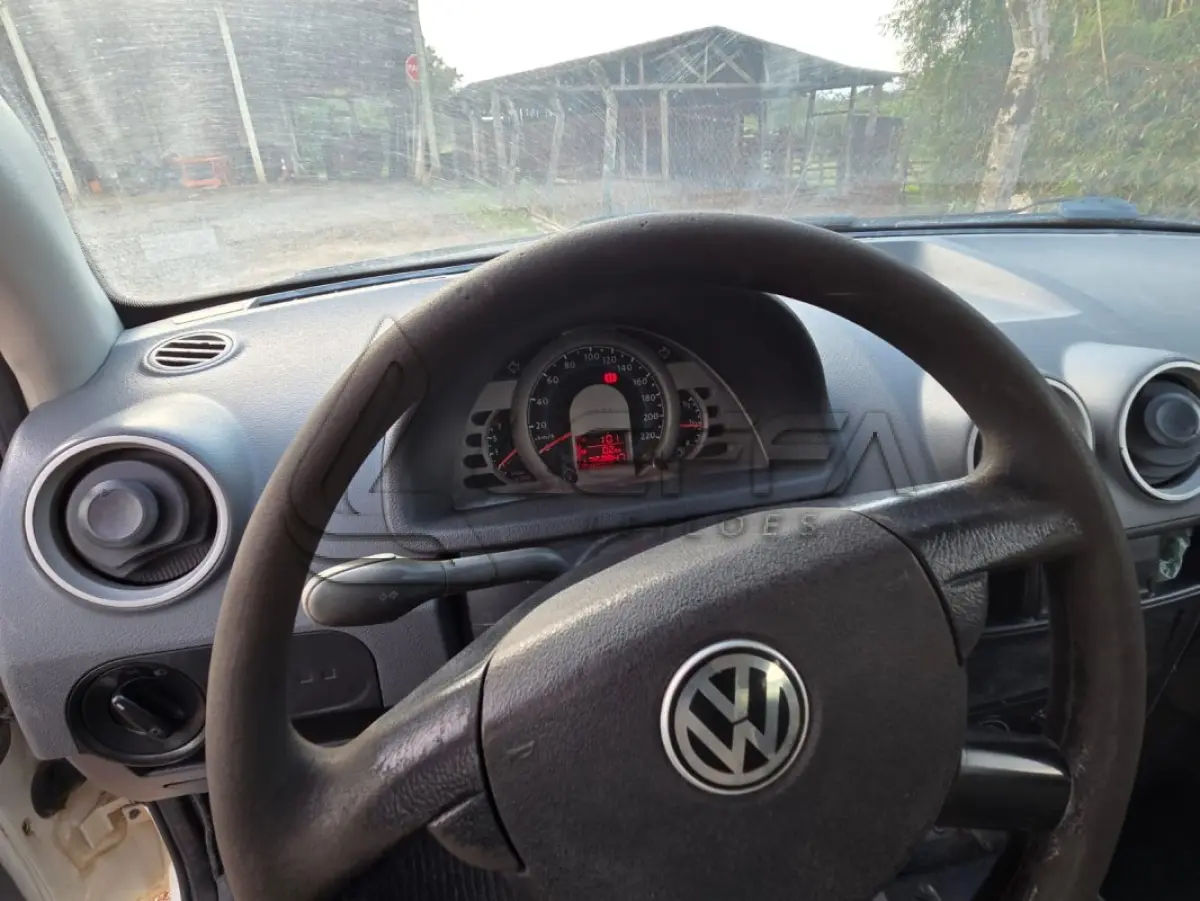 LOTE 001 - UM VEÍCULO VW PARATI 1.6 ANO 2010 E MODELO 2011, PLACAS IRN-8H24