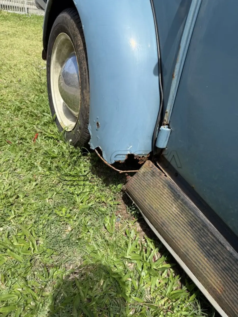 LOTE 001 - UM VEÍCULO VW/FUSCA 1300, COR AZUL, PLACAS IHX1A15, ANO/MODELO 1967/1967, RENAVAM  583866727