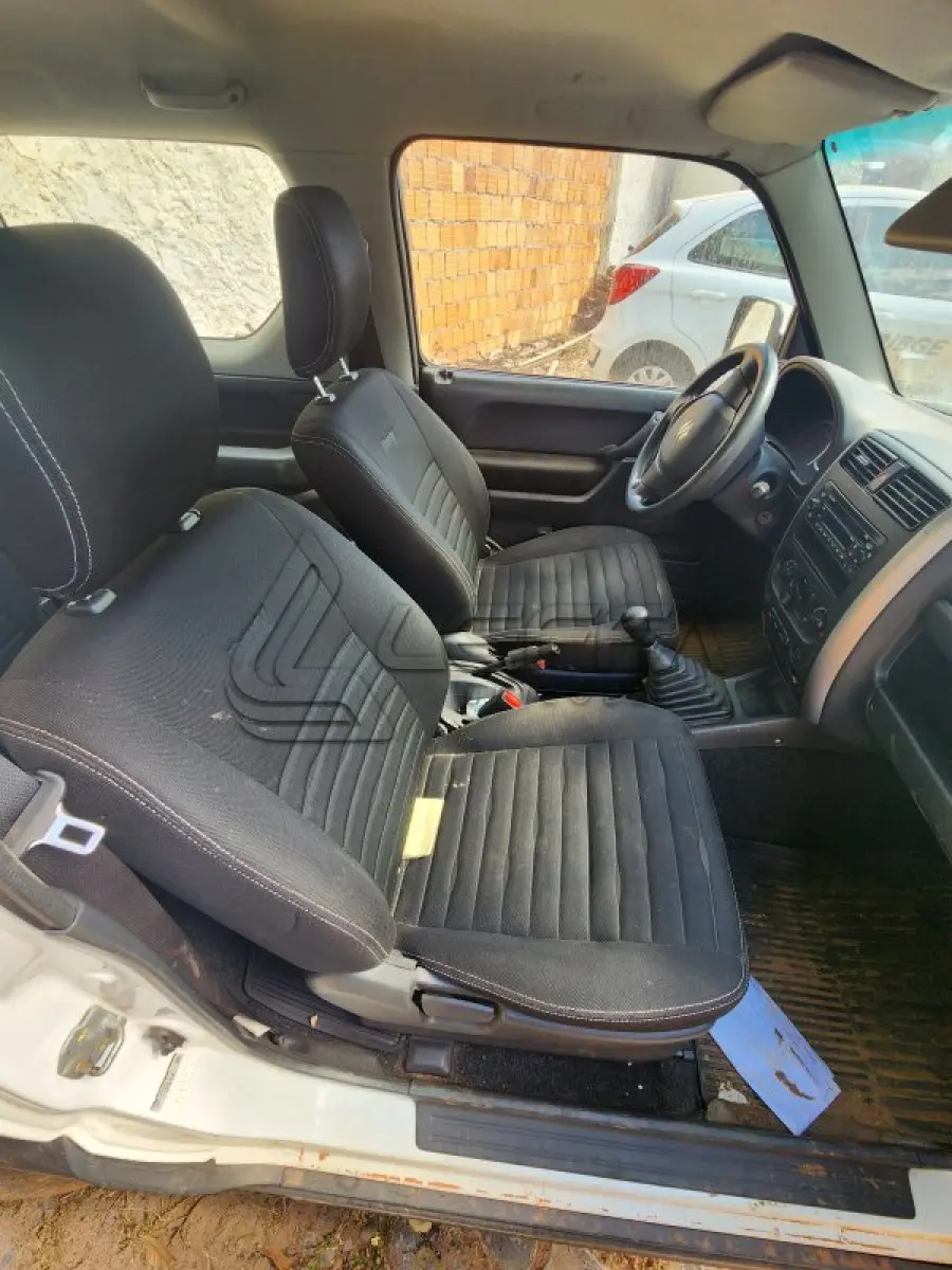 LOTE 041 - SUZUKI/JIMNY 4 ALL – PKS-5618