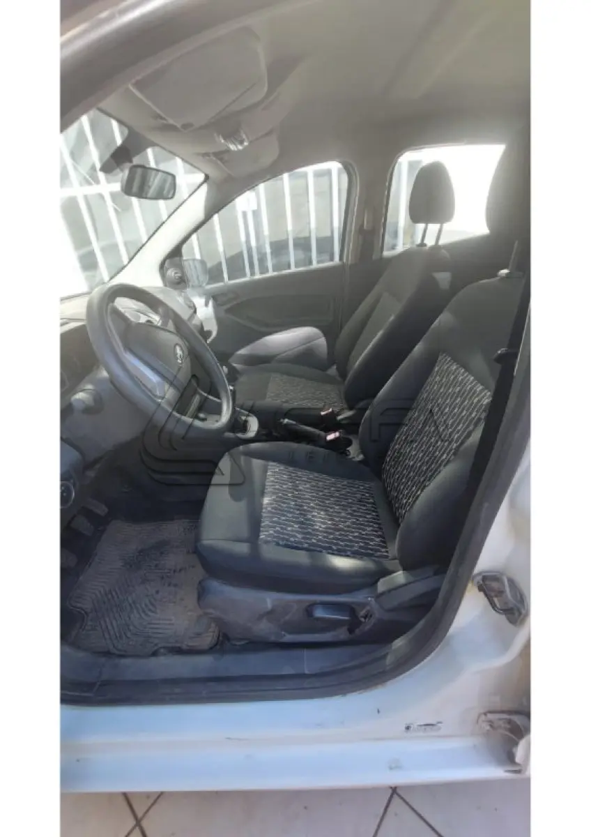 LOTE 040 - FORD KA SE 1.0 – QTY-6G56