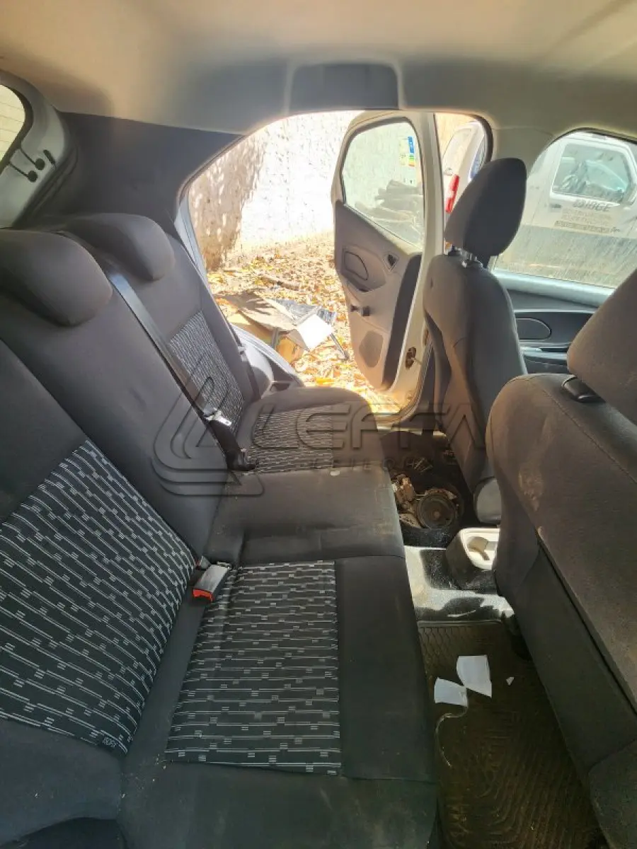 LOTE 043 - FORD KA SE 1.0 – QTY-6A64