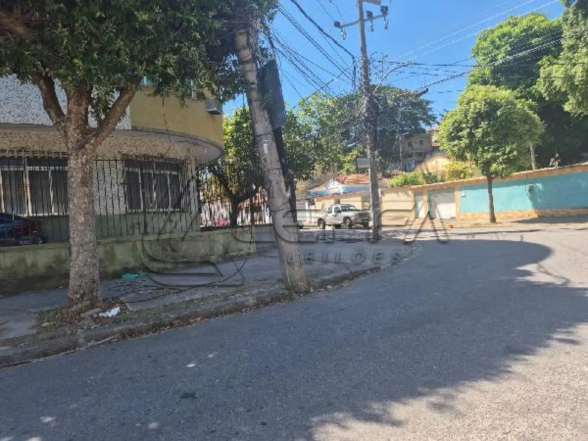 LOTE 298 - Apartamento / ESTADO: RJ / CIDADE: RIO DE JANEIRO / CON ED EMP RES MULTIFAMILIAR DE PADRAO BAIXO