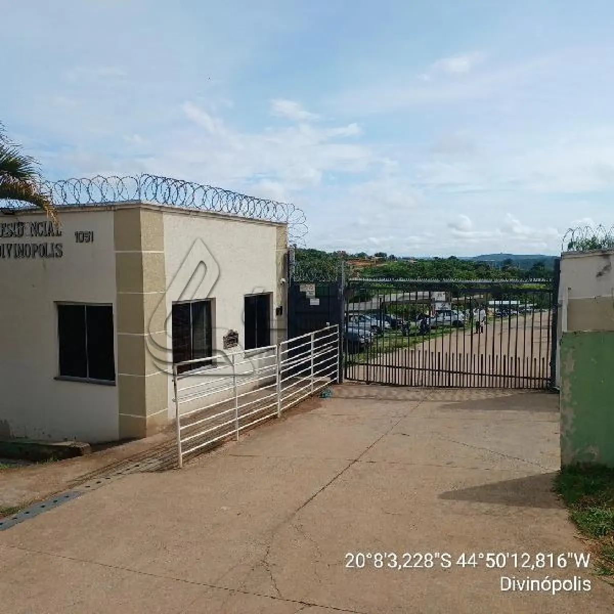LOTE 115 - Apartamento / ESTADO: MG / CIDADE: DIVINOPOLIS / COND RES DIVINOPOLIS