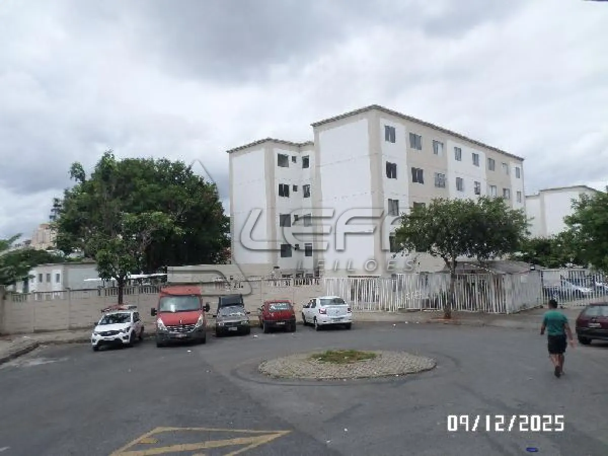LOTE 100 - Apartamento / ESTADO: MG / CIDADE: BELO HORIZONTE / COND VISTA AZUL