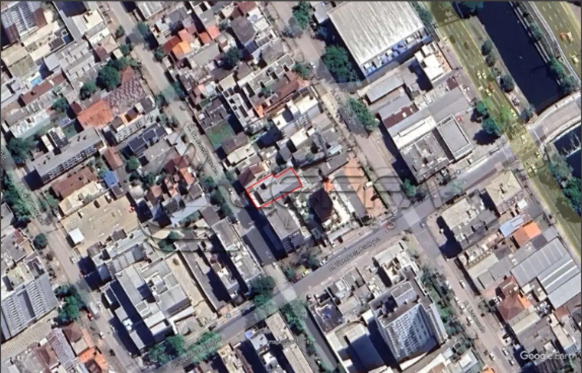 LOTE 001 - UM TERRENO URBANO, COM UM PRÉDIO COMERCIAL DE SETE PAVIMENTOS, LOCALIZADO NA RUA DOUTOR GASTAO RHODES, N° 448, PORTO ALEGRE/RS.