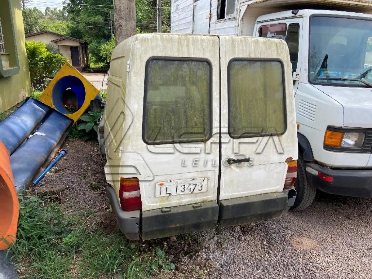 LOTE 057 - Veículo; Marca: Fiat; Modelo: Fiorino; Número de Chassi: 9BD25504538728467; Ano de Fabricação: 2003; Placa: ILI-3473
