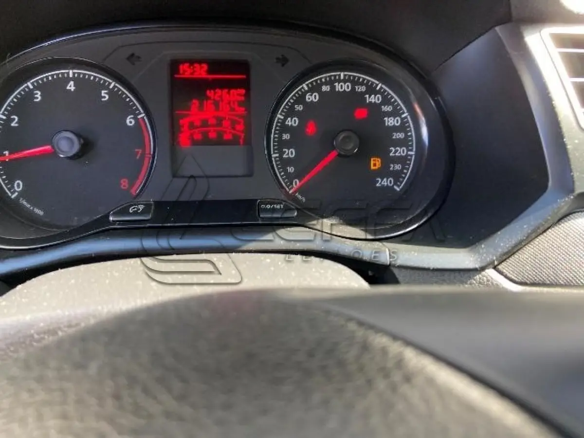 LOTE 059 - Veículo; Marca: Volkswagen; Modelo: Gol; Número de Chassi: 9BWAB45U7JT068531; Ano de Fabricação: 2017; Placa:IYE-3444