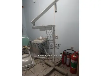 LOTE 002 - CADEIRA ODONTOLÓGICA