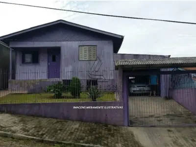LOTE 003 - CASA NA RUA GENERAL CÂMARA EM PAROBÉ/RS