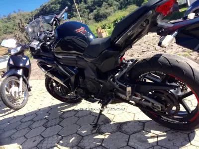 LOTE 002 - Kawasaki Ninja 650 Ano 2012 Modelo 2013